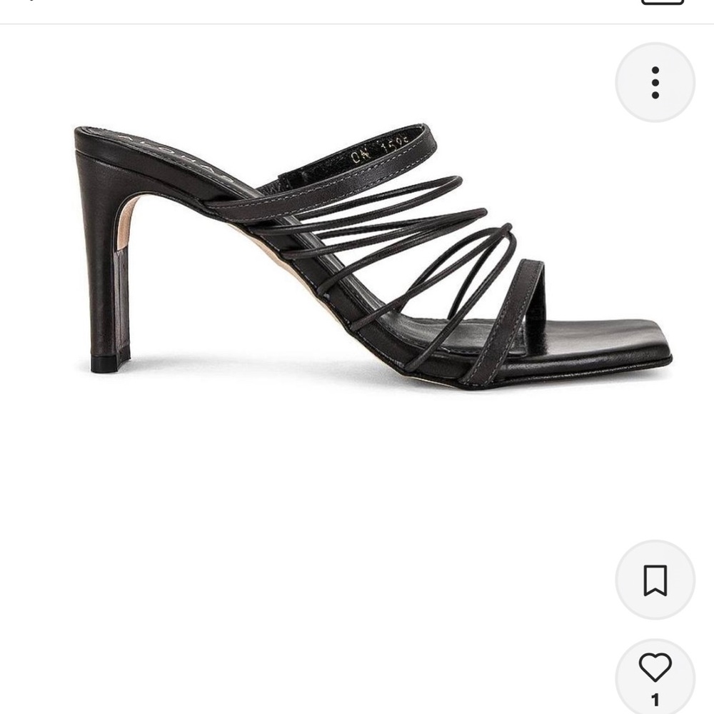Alohas Black strappy heels square toe
